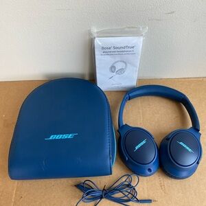 Bose Soundtrue Headphones II (READ)